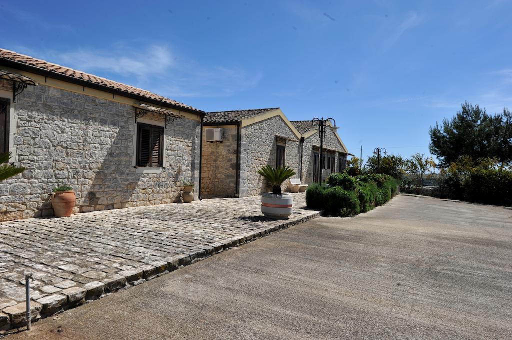 Villa Oasi Di Cava Ispica Pietre Nere San Zagaria Exterior foto