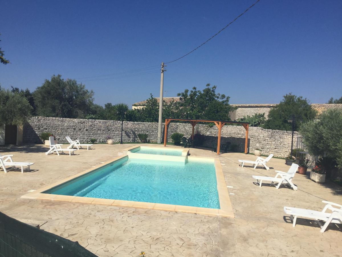 Villa Oasi Di Cava Ispica Pietre Nere San Zagaria Exterior foto